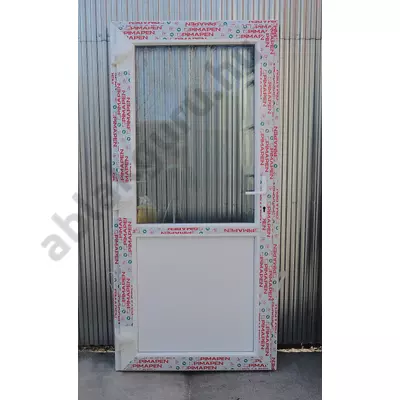 100x210 Műanyag bejárati ajtó öt kamrás profilból - Egy vízszintes osztóval - átlátszó üveggel - BAL - Befelé nyíló - (Gyártási méret: 98x208)