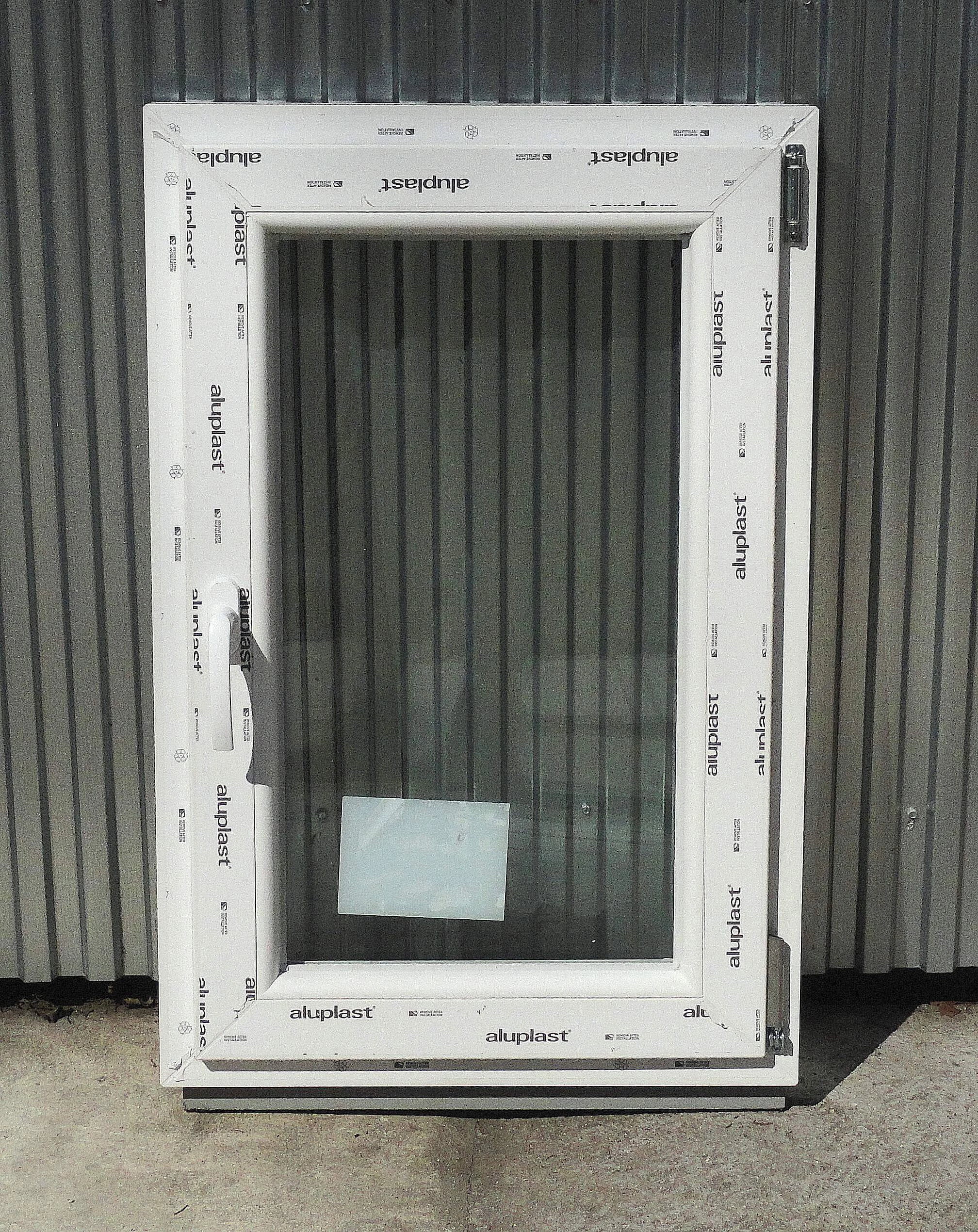 60x90 Bukó / nyíló műanyag ablak JOBB (Aluplast Siegenia) - (Gyártási mérete: 58x88cm)