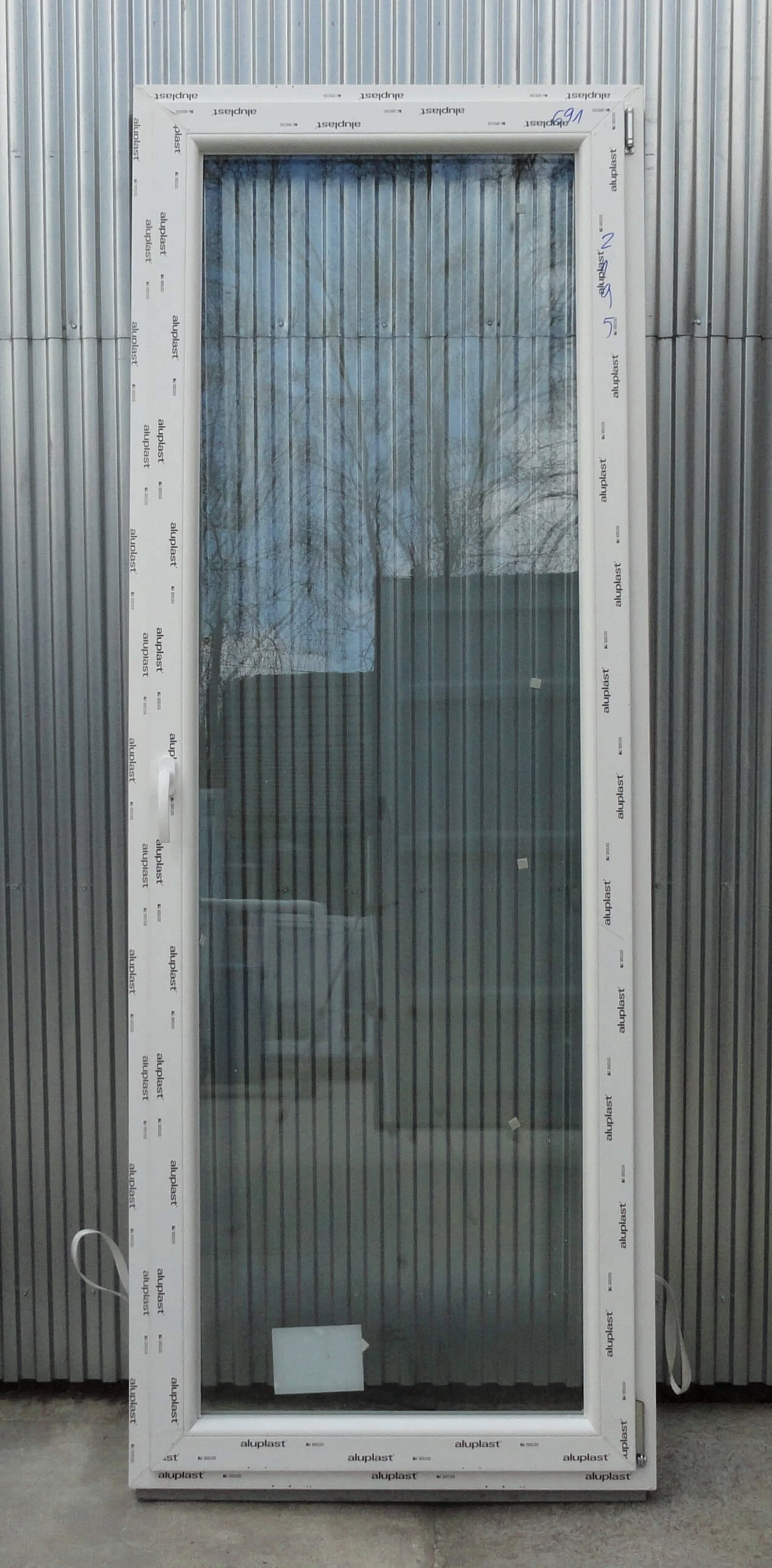 90x240 Bukó / nyíló erkélyajtó műanyag erkélyajtó JOBB (Aluplast Siegenia) - (Gyártási mérete: 88x238cm)